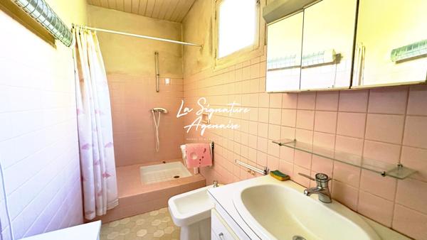 Maison familiale de 170 m² avec jardin et garages