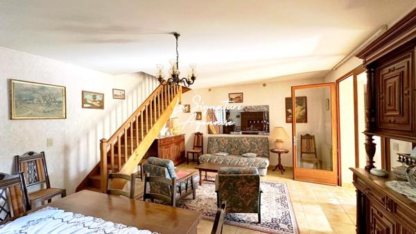 Maison familiale de 170 m² avec jardin et garages