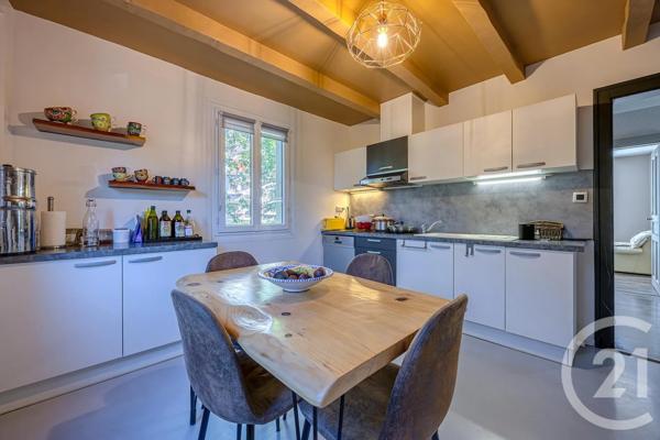 Maison à vendre  5 pièces - 125 m 2   RUMILLY  - 74