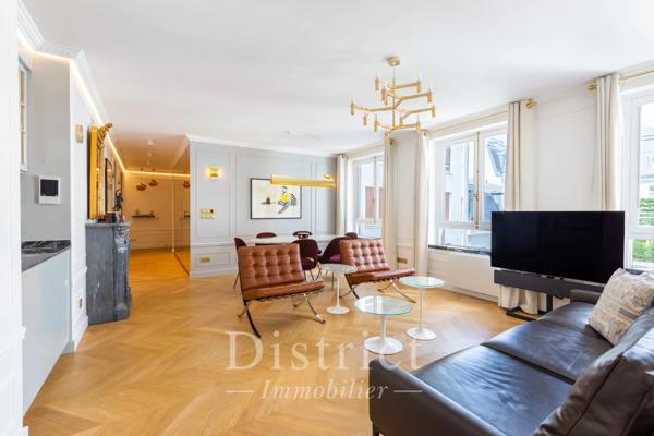 # Appartement – 84m² – Paris 8ème
