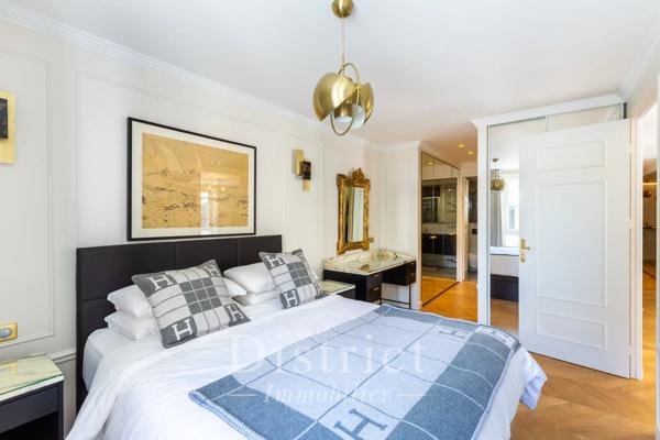# Appartement – 84m² – Paris 8ème