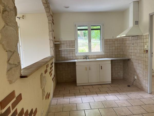 Maison 140 000 € Chalais 3 p 88 m² DPE D