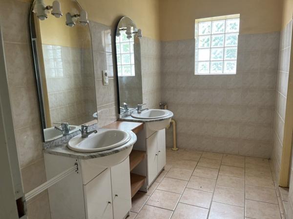 Maison 140 000 € Chalais 3 p 88 m² DPE D
