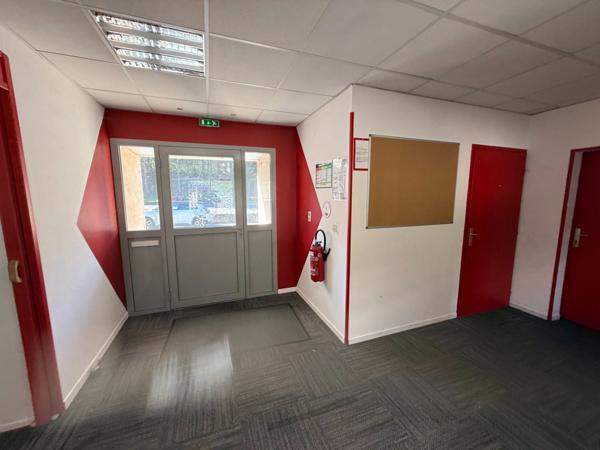 Locaux professionnels avec potentiel habitation PMR