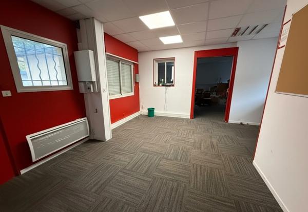 Locaux professionnels avec potentiel habitation PMR