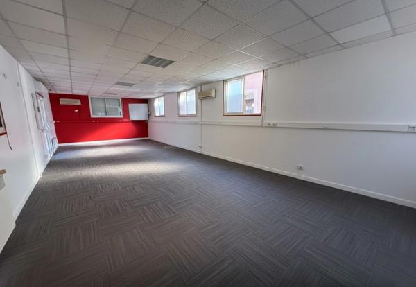 Locaux professionnels avec potentiel habitation PMR