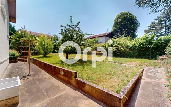 Maison à vendre    6 pièces •  Bron