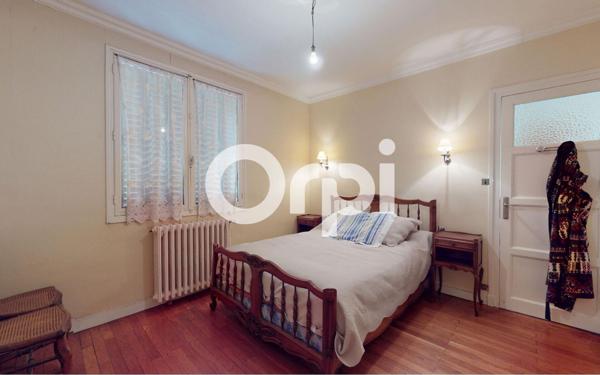 Maison à vendre    6 pièces •  Bron