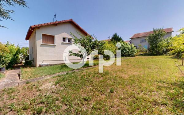 Maison à vendre    6 pièces •  Bron