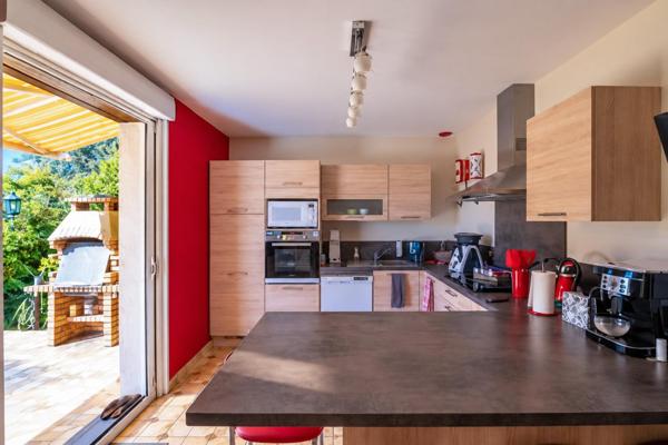 Maison à Savigné-l'Évêque, 72460 - 6 pièces 145m²