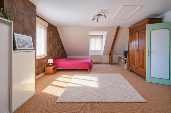 Maison à Savigné-l'Évêque, 72460 - 6 pièces 145m²