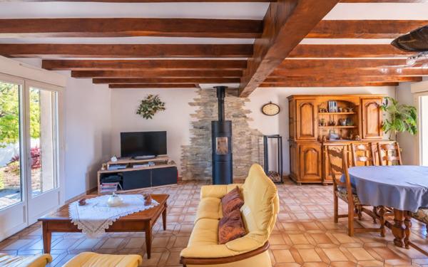 Maison à Savigné-l'Évêque, 72460 - 6 pièces 145m²