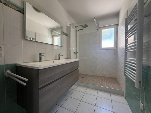 Maison 384 345 € Le Château-d'Oléron 5 p 109 m² DPE C