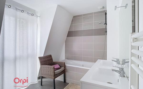 Maison à vendre    5 pièces • 92 m2 Rezé