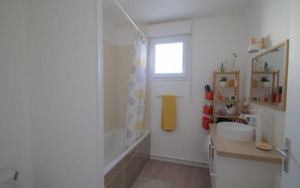 Maison à vendre    4 pièces • 80 m2 La Chapelle-Saint-Mesmin