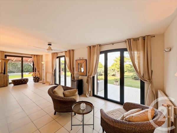 Maison à vendre  12 pièces - 420 m2 ST FLORENT - 202