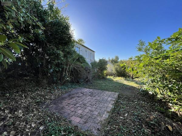 Maison à vendre à Argentonnay dans les Deux-Sèvres (79150), ref : AGM 56*