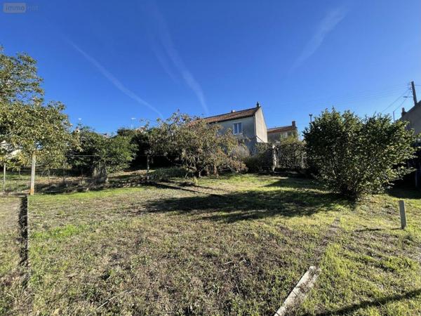 Maison à vendre à Argentonnay dans les Deux-Sèvres (79150), ref : AGM 56*