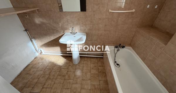 Location Appartement 2 pièces 42.79 m² - Valence 26000