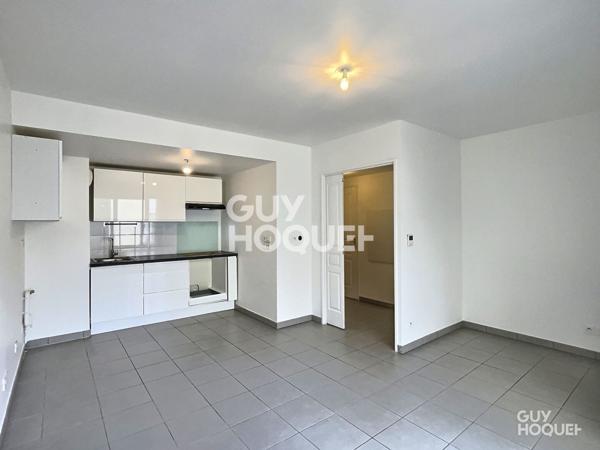 Secteur Carré de Soie | T2 récent avec grand balcon