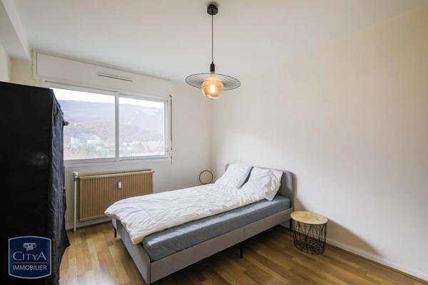 Appartement à vendre 4 pièces 82.01m² Grenoble (38000)