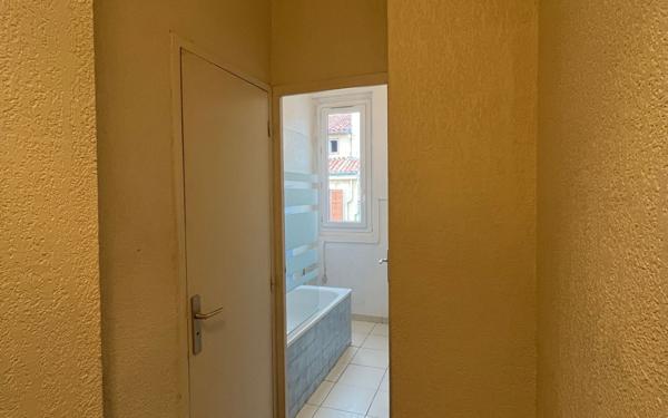Appartement à louer    2 pièces • 51,65 m2 Toulon