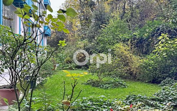 Appartement à vendre    4 pièces • 48,70 m2 Paris 15