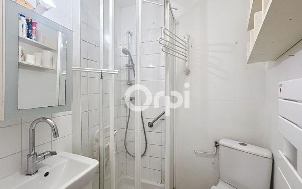 Appartement à vendre    4 pièces • 48,70 m2 Paris 15