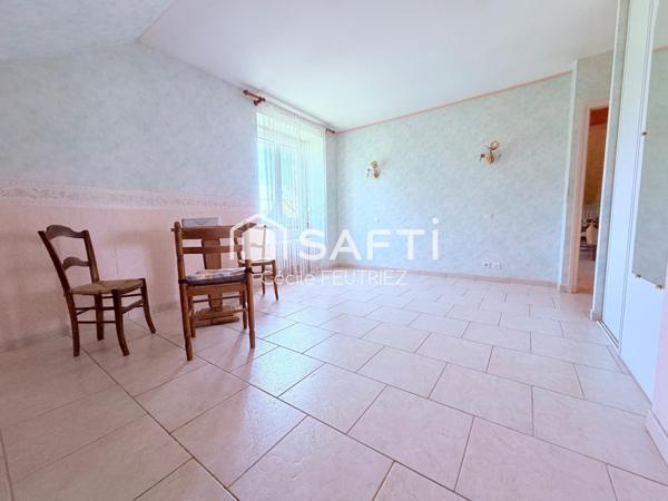 Corps de ferme avec 2 hectares de terrain à 20 minutes de Brive