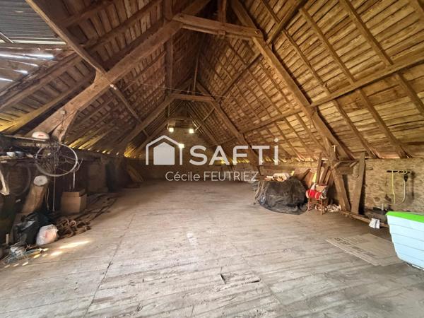 Corps de ferme avec 2 hectares de terrain à 20 minutes de Brive