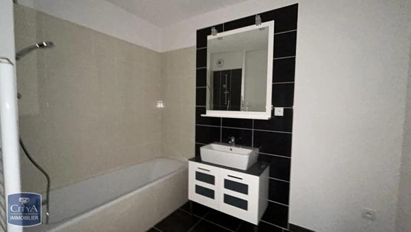 Appartement à louer 3 pièces 64m²