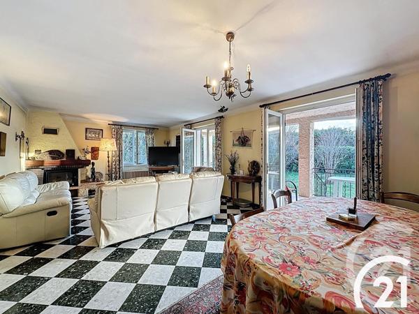 Maison à vendre  6 pièces - 120 m2 MENERBES - 84
