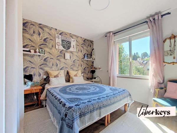 Maison familiale PRÊTE À VIVRE de 120m2- centre de L'AIGLE  - 4 chambres - terrain de 625m2 et balcon orienté sud