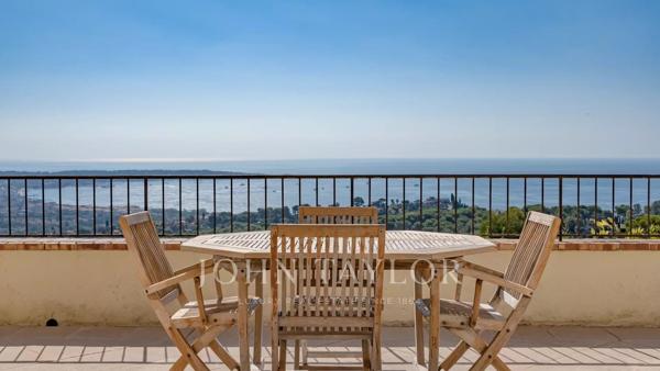 Hauteurs de Golfe-Juan Vue mer panoramique