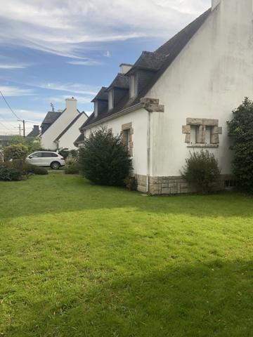 À vendre - Maison, 8 pièces située à Carhaix-Plouguer (29270)