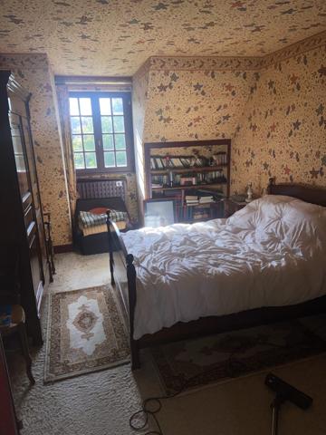 À vendre - Maison, 8 pièces située à Carhaix-Plouguer (29270)