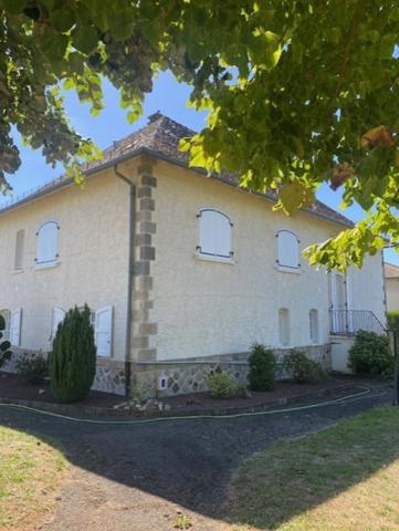 Vaste propriété aux portes d'Aurillac.
