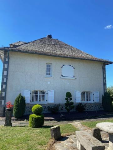 Vaste propriété aux portes d'Aurillac.