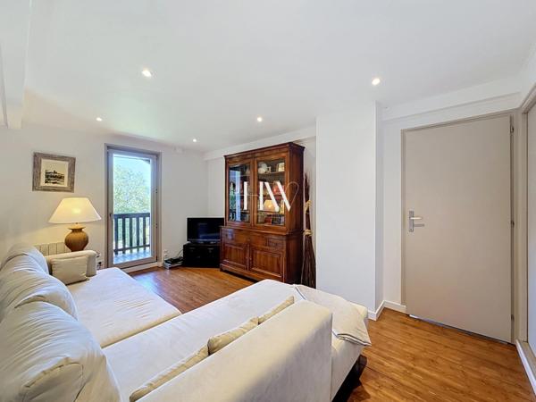 Maison à vendre 6 pièces LUCINGES - cadre idyllique