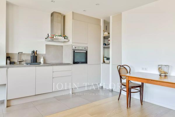 Appartement 3 pièces en étage élevé avec vues Tour Eiffel et Invalides