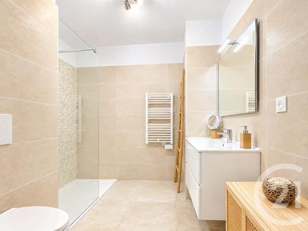 Appartement T2 à vendre  2 pièces - 38,20 m 2   BORMES LES MIMOSAS  - 83