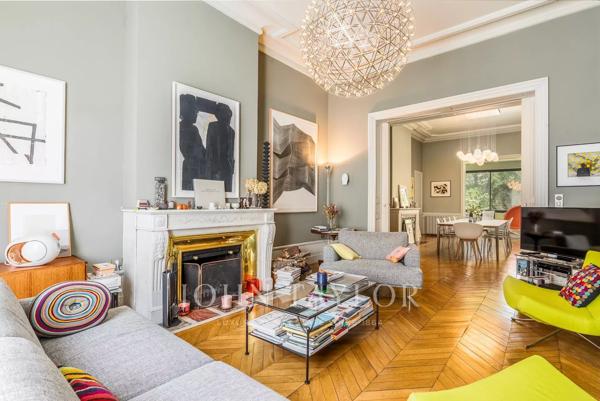Hôtel Particulier - Meublé - 5 chambres - 1 bureau - Jardin - Saint-Seurin