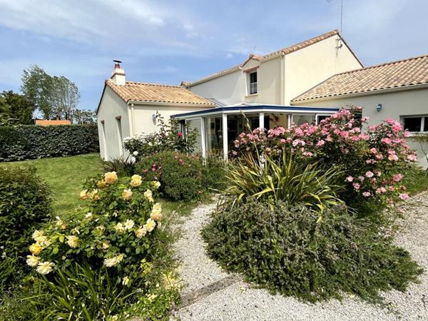 Maison - 8 piece(s) - 262 m2