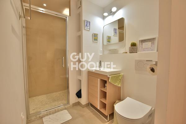 IMMEUBLE RENOVE AVEC APPARTEMENT ET LOCAL COMMERCIAL