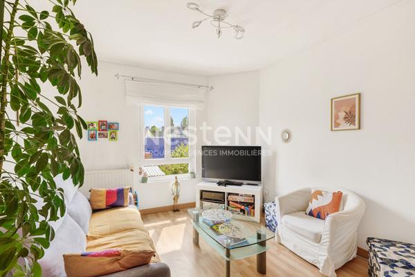 VENTE MAISON DE VILLE QUARTIER SAINT YVES TROIS CHAMBRES ET JARDIN CLOS