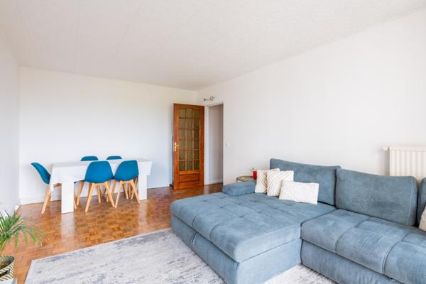 Villejuif (94800) APPARTEMENT LUMINEUX AVEC VUE DÉGAGÉE