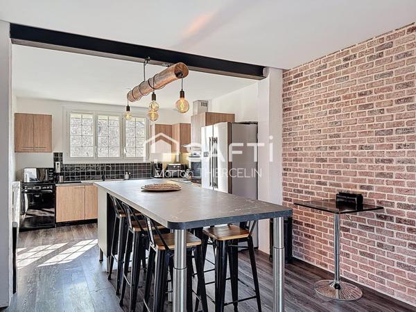 Maison familiale idéalement située dans Neuville aux Bois avec sous-sol total