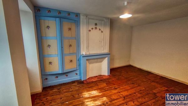 MAISON DE VILLAGE 221 m2 et sa GRANGE AMENAGEABLE 46700 PUY L EVEQUE