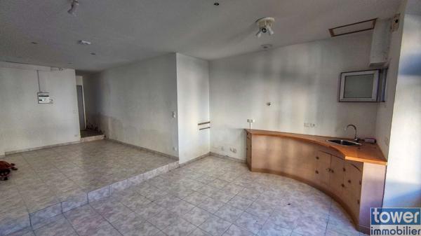 MAISON DE VILLAGE 221 m2 et sa GRANGE AMENAGEABLE 46700 PUY L EVEQUE