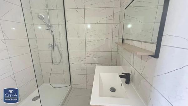 Appartement à louer 1 pièce 30.14m²